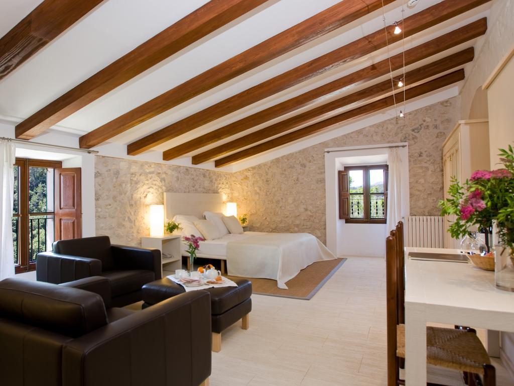 Hotel Monnàber Vell Campanet Zimmer foto