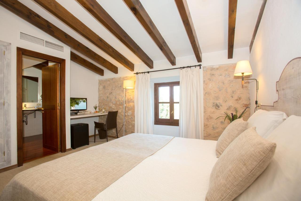 Hotel Monnàber Vell Campanet Zimmer foto